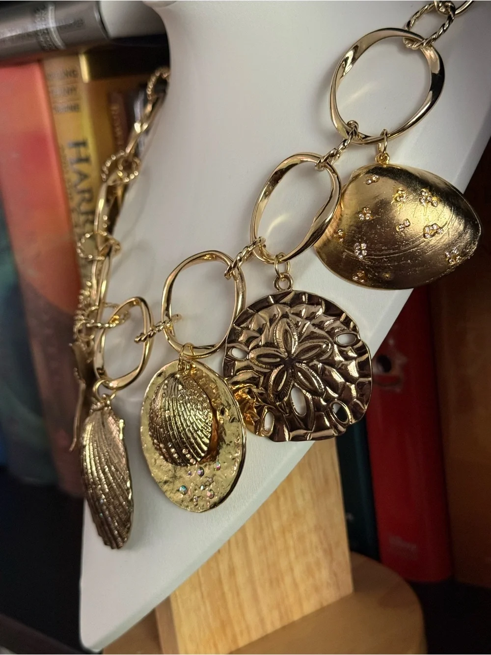 NWT Sequin Gold-Tone Sea Charms Chunky Statement Necklace with Starfish & Shells